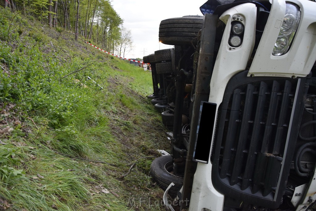 VU Gefahrgut LKW umgestuerzt A 4 Rich Koeln Hoehe AS Gummersbach P371.JPG - Miklos Laubert